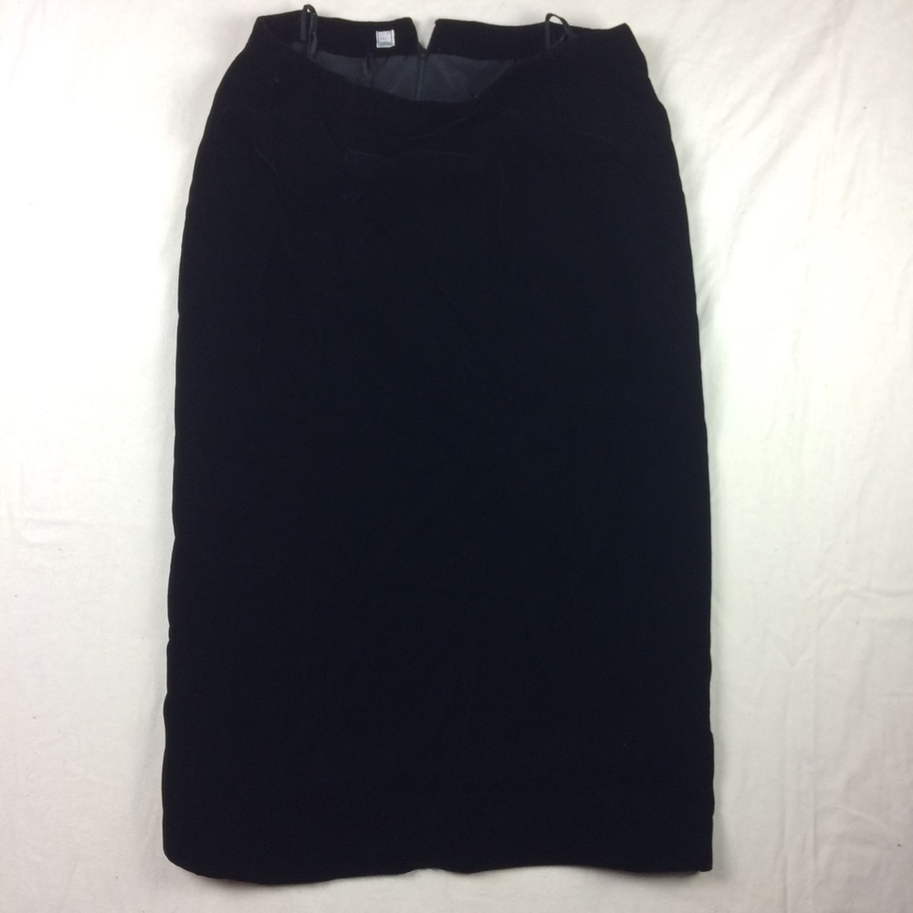 Vintage Geoffrey Beene black velvet pencil skirt